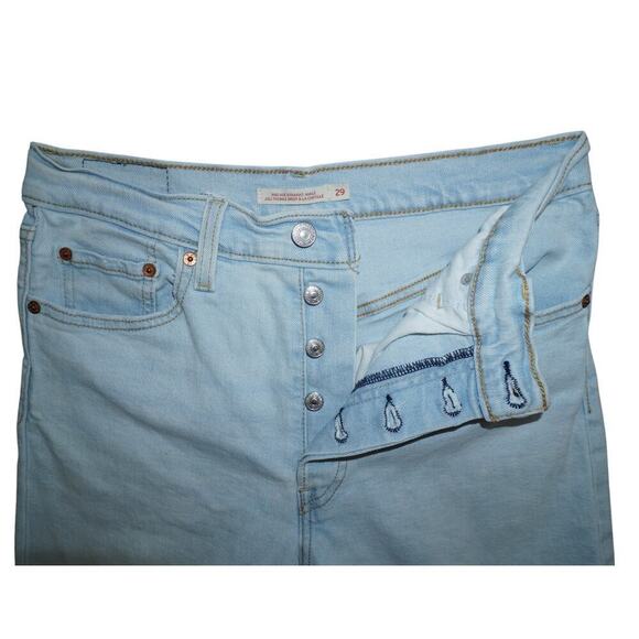 Levi’s Ribcage Cutoff Shorts – Size 29 - Picture 2 of 4